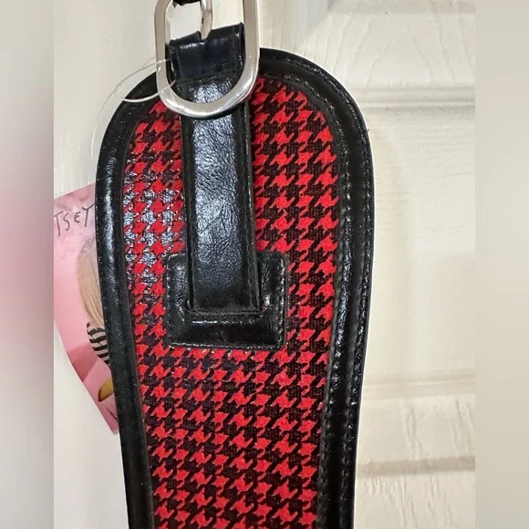 NWT Betsey Johnson Houndstooth stretch belt, red & black. Size M/L - Picture 3 of 6
